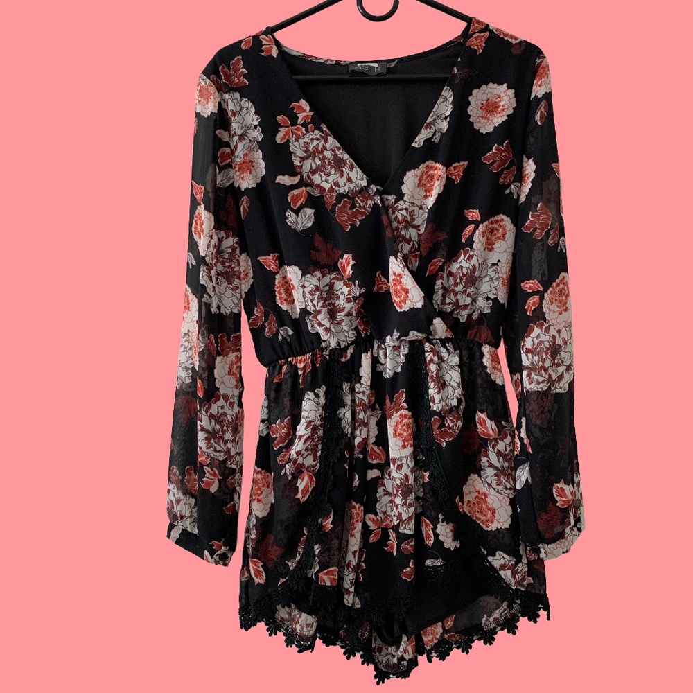 ASTR Floral Romper